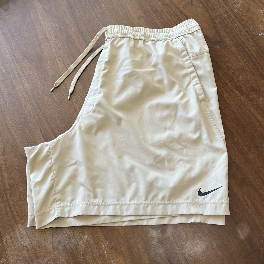 Nike Form Dri-FIT Unlined 7" Versatile Shorts Men 2XL Desert Khaki DV9857-247